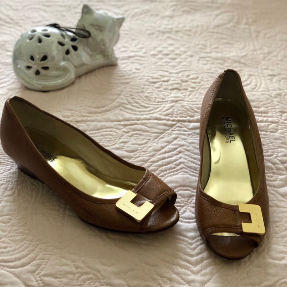 Michael Kors Flats - Picture 3 of 6